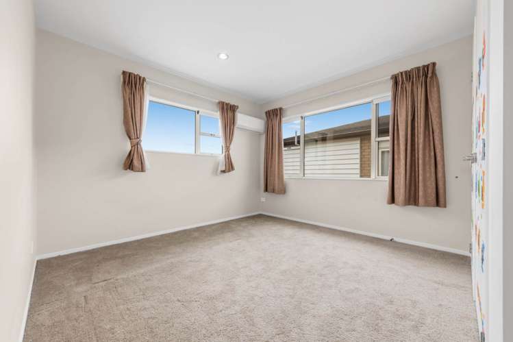 9 Sunshine Lane Flat Bush_11
