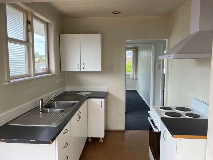 48 Kelwyn Road Kelston_3