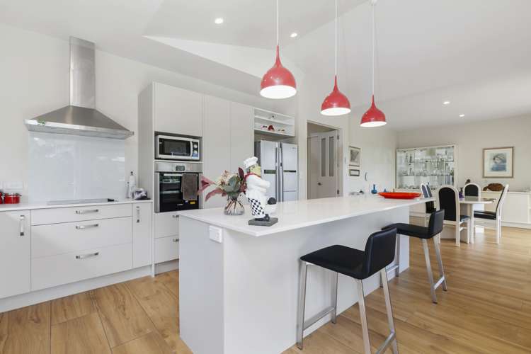 5 Laly Haddon Place Matakana_6