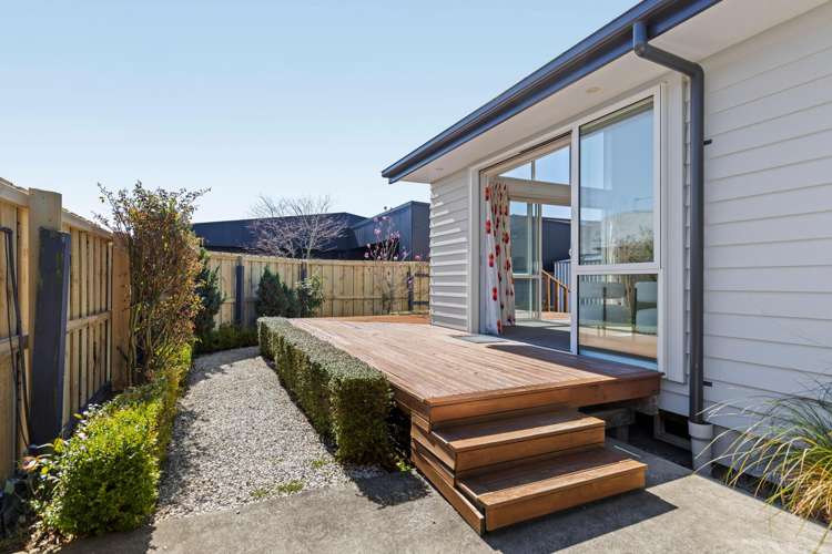 139 Edgeware Road Saint Albans_17