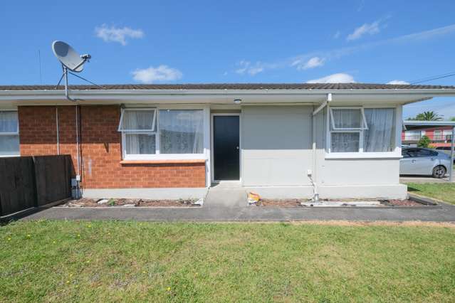 1/11 Lynette Place Mangere_1