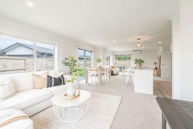 100 Puhirake Crescent Pyes Pa_9