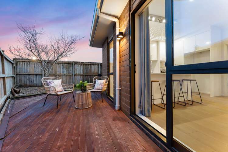 39 Bordeaux Parade Te Atatu South_21