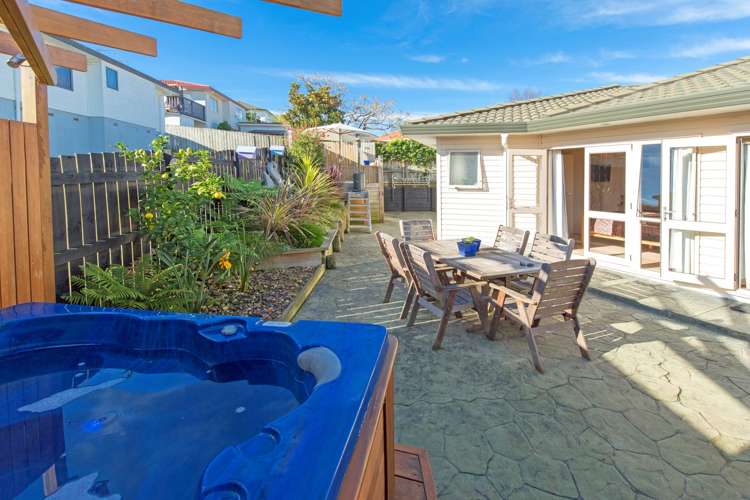 25 Palmgreen Court Stanmore Bay_5