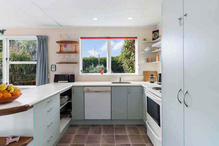 145 Chivalry Road Glenfield_12