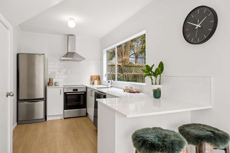 4/66 Larchwood Avenue Westmere_1