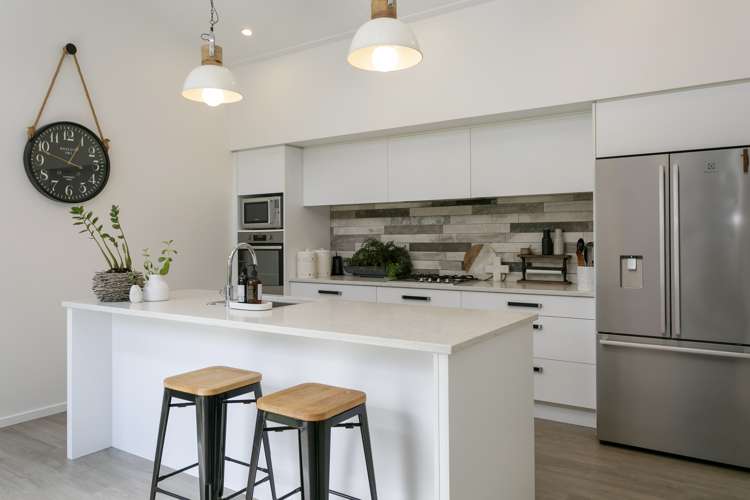 16 Pukenamu Road Taupo_5