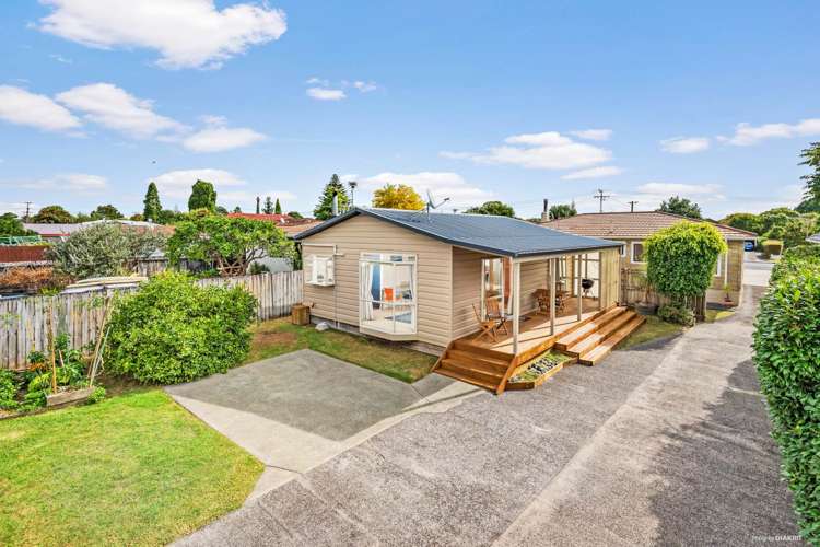 7 Peachgrove Road Te Atatu Peninsula_10