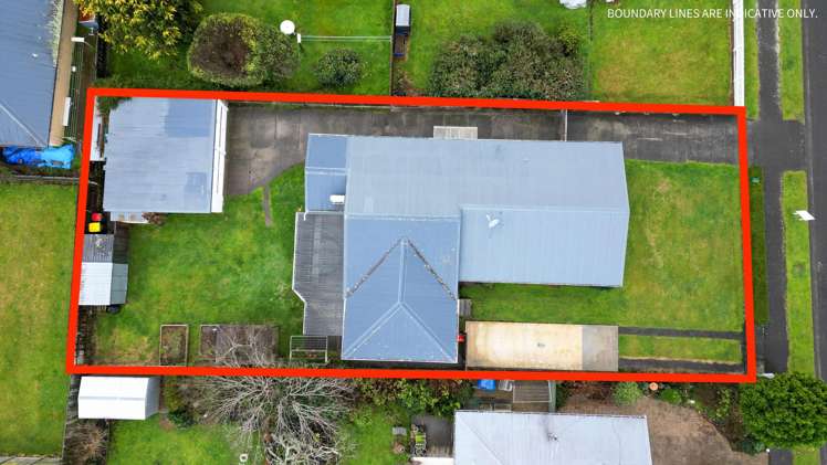 69 Resthill Crescent Glenview_29