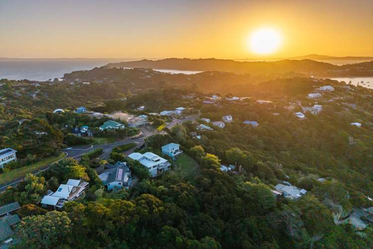 95 Queens Drive Oneroa_28