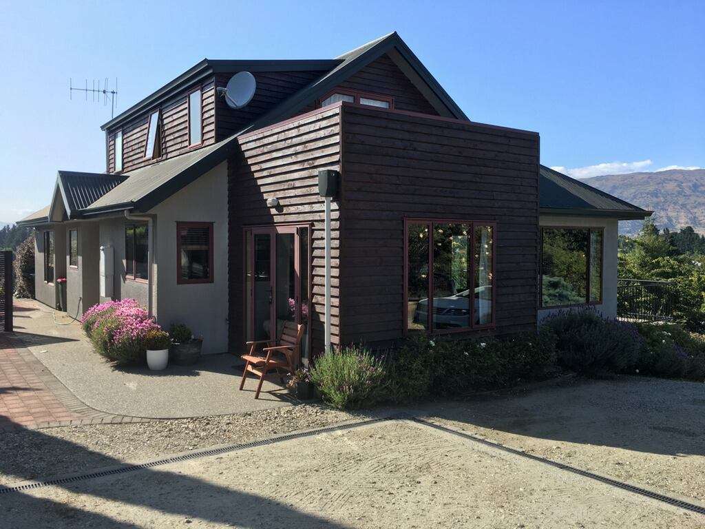 9 Hillview Place Wanaka Wanaka Houses for Rent One Roof