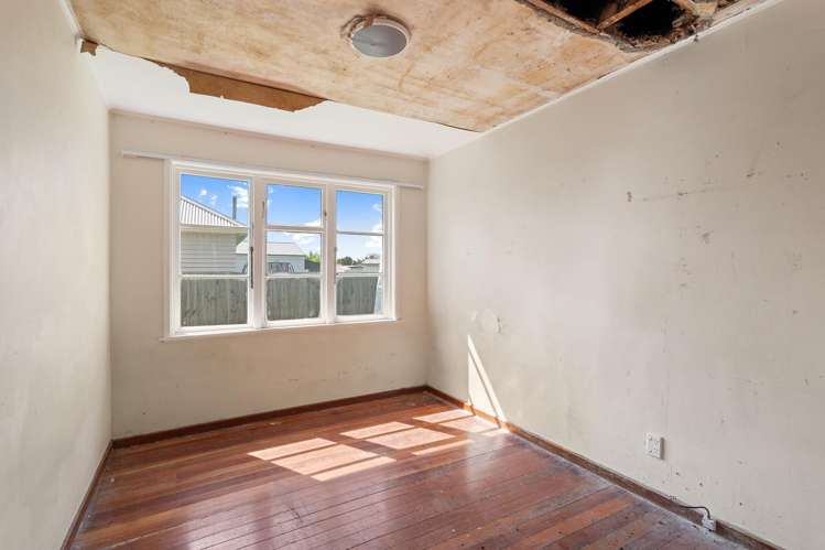 100 Emmett Street Shirley_6