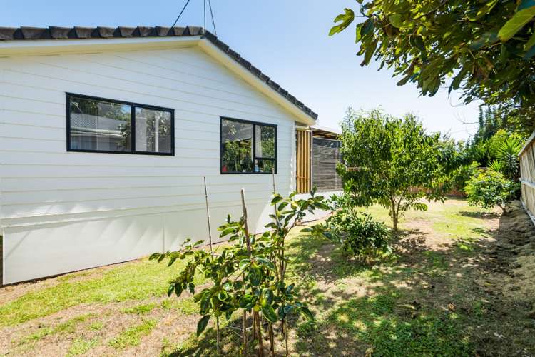 2/24 Tonar Street Northcote_6