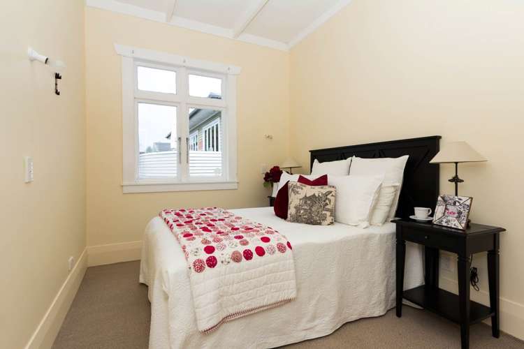 8 Garry Road Mt Eden_13