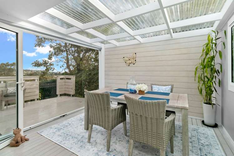 42 Ngarahana Avenue Paremoremo_9