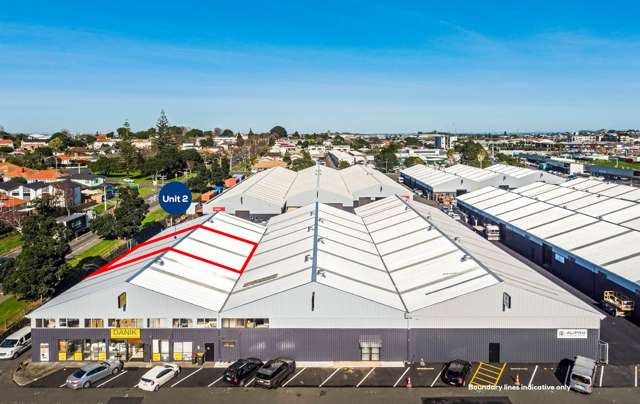 CENTRALLY LOCATED 390M² WAREHOUSE