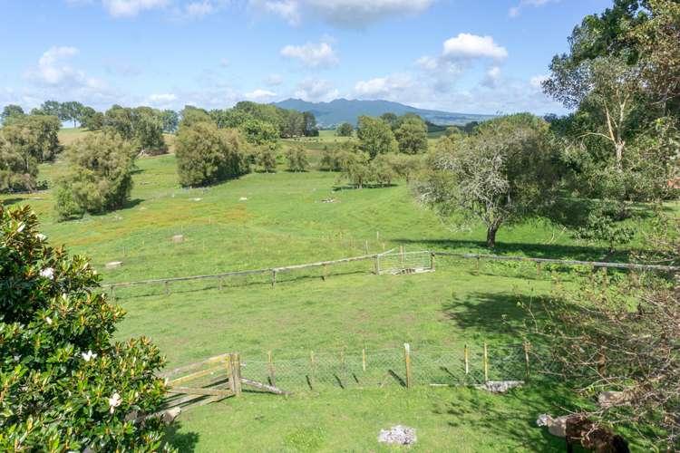 221 Meadway Road Ngahinapouri_18