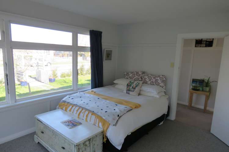 65 Coopers Road Dallington_3