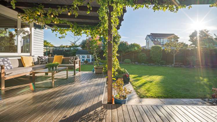 24 Derrett Place Saint Martins_15