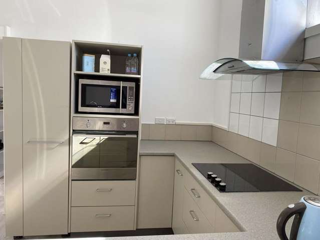 Gated 3-Bedroom Flat with Sleepout – Te Kowhai