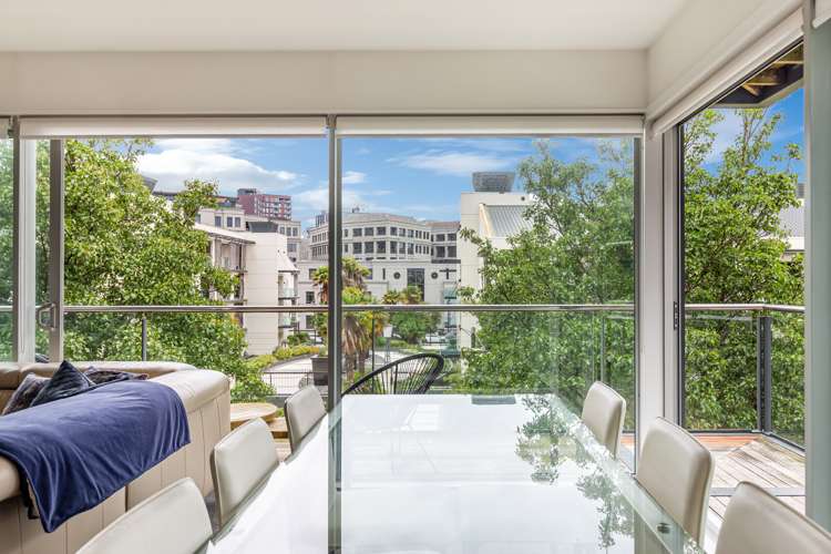 304/125 Customs Street Auckland Central_9