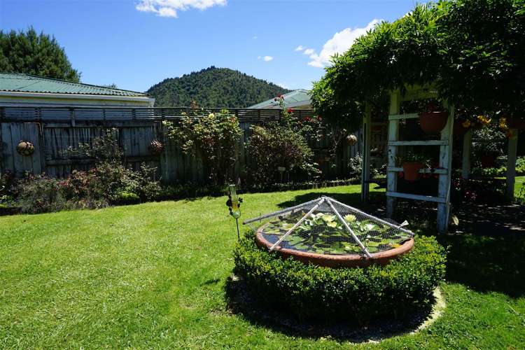 8 Button Lane Taupiri_21