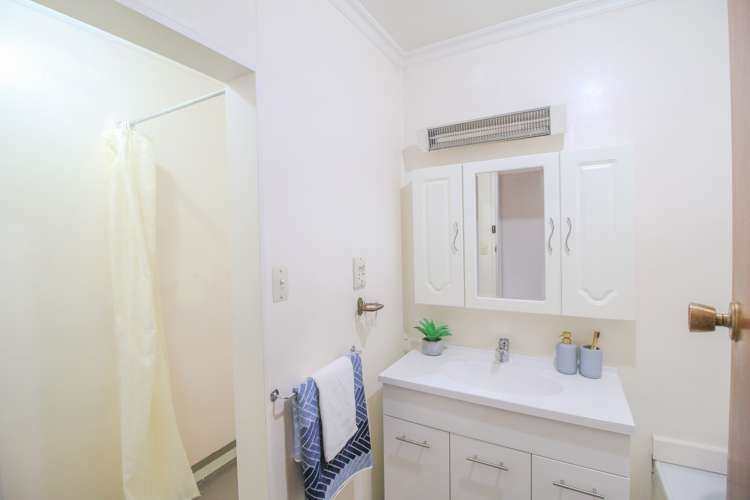 8b Charles Street Grasmere_16