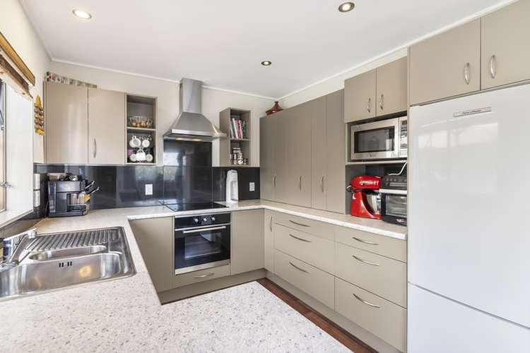 2/57 Gibraltar Street Howick_7