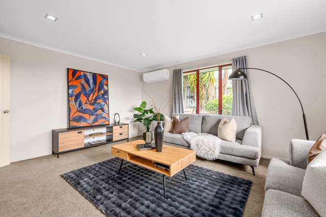 1 Farleigh Close Huntington_2