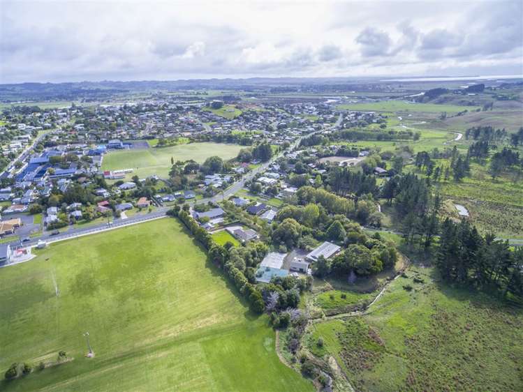 144 Awaroa Road Helensville_11