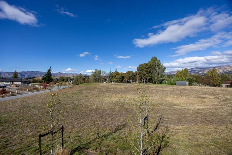 14 Head Place Albert Town_4