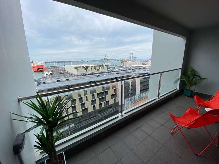 907/2 Beach Road Auckland Central_6