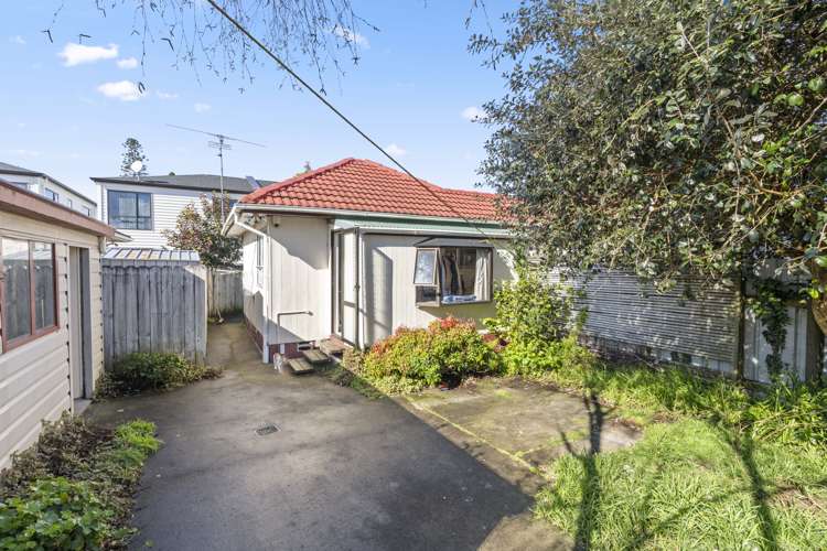 129 Russell Road Manurewa_8