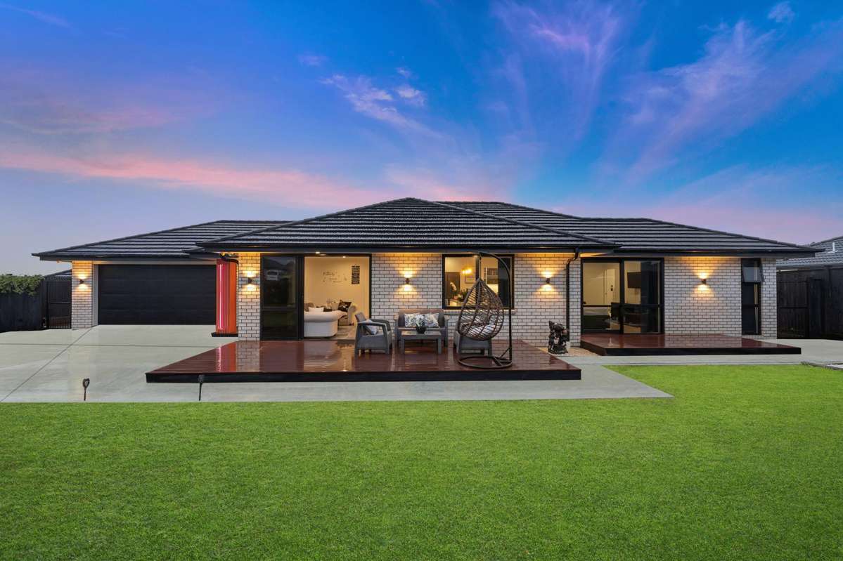 62 HELENVALE CRESCENT_0
