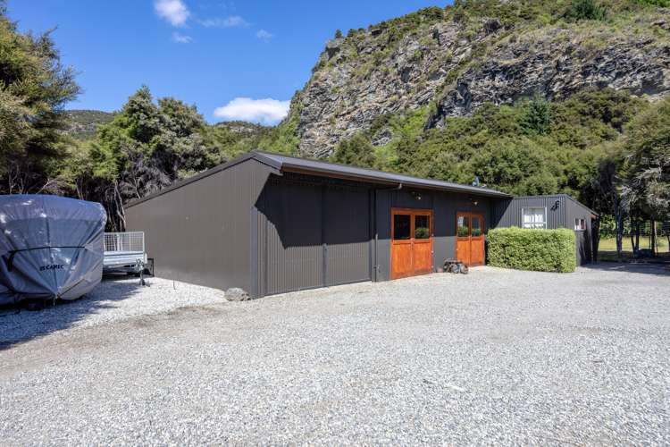 23 Ewing Place Albert Town_21