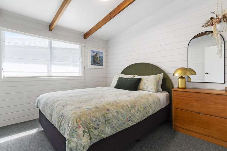 1/2 Springbank Lane Te Atatu Peninsula_10