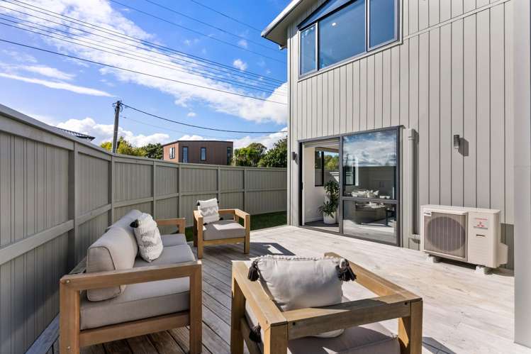 8 Renata Crescent Te Atatu Peninsula_13