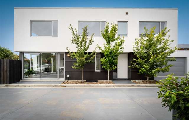 7/670 Ferry Road Woolston_1