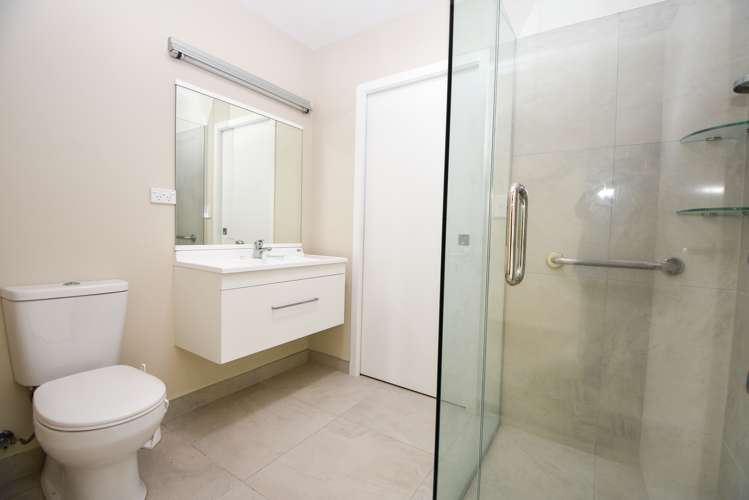 59 Ashmore Park Road Carterton_9