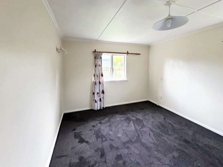 93 MacArthur Street 10516_7