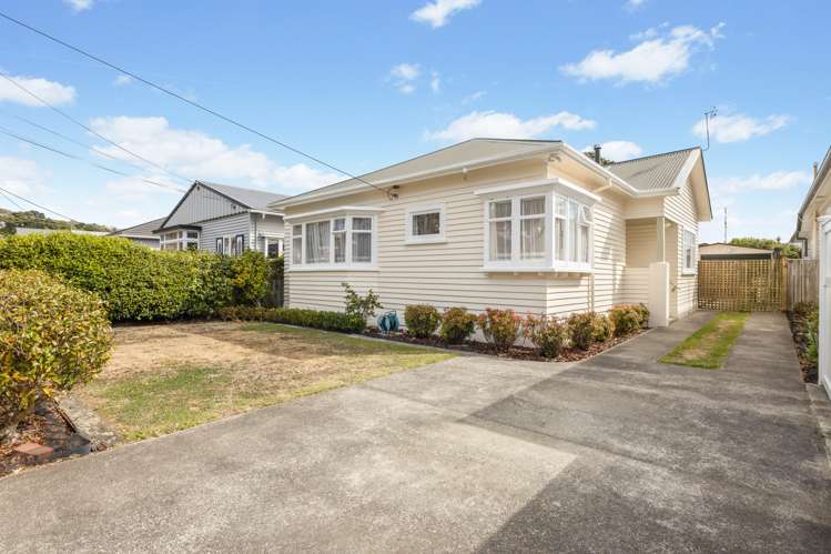 12 Bentinck Avenue Strathmore Park_15