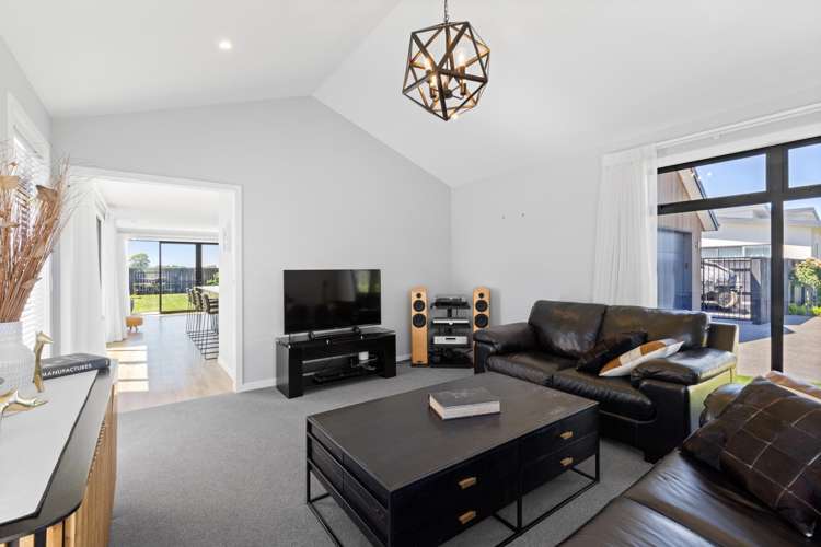 6 Whitehall Drive Springlands_8