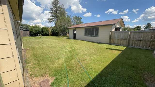 25 Russell Road 1063_2