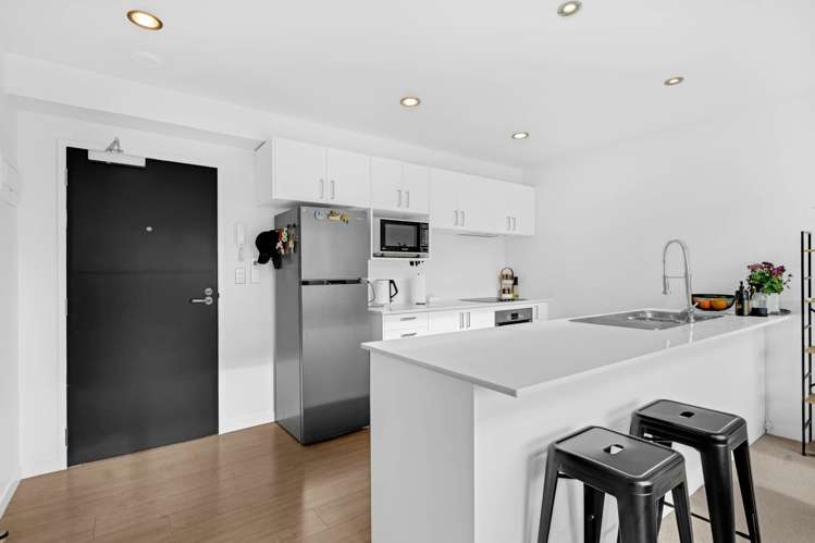 204/136 Stancombe Road_2