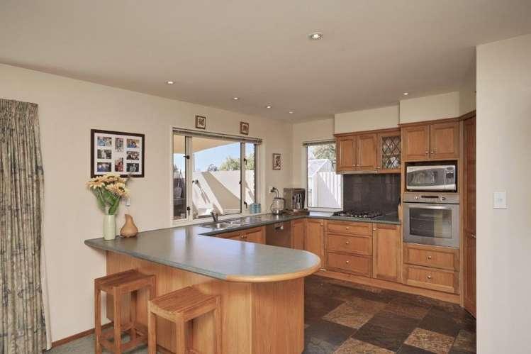 19 Littles Lane Woodend_13