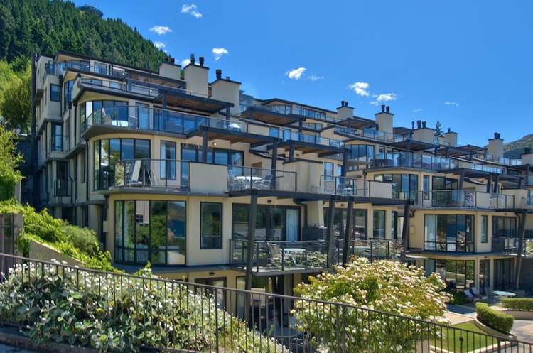 1005/34 Lake Esplanade Queenstown_18