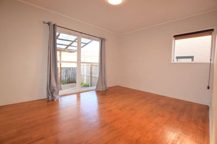 17 Universal Drive Henderson_6