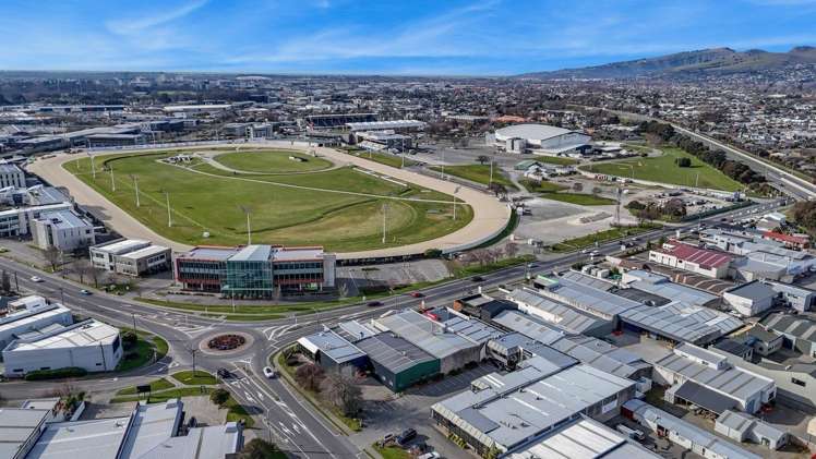 4/3 Birmingham Drive Middleton_14