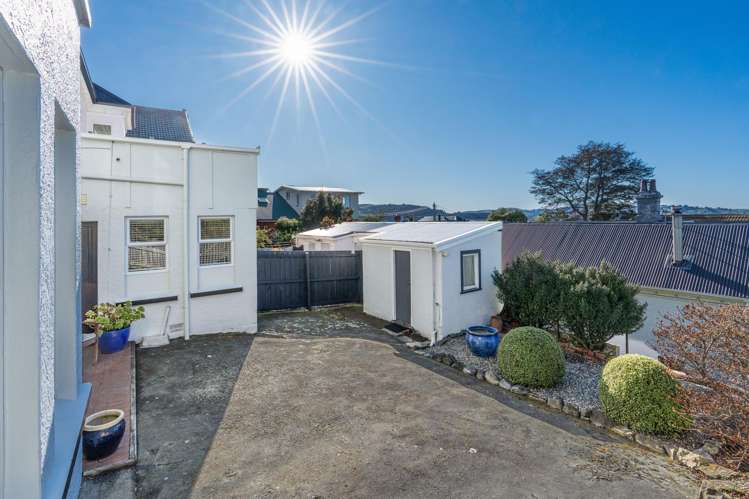 330 and 330A Highgate Roslyn_17
