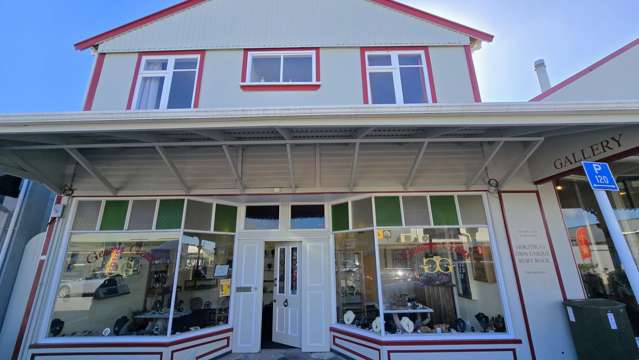 75 Revell Street Hokitika_1